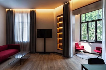 radisson red tbilisi