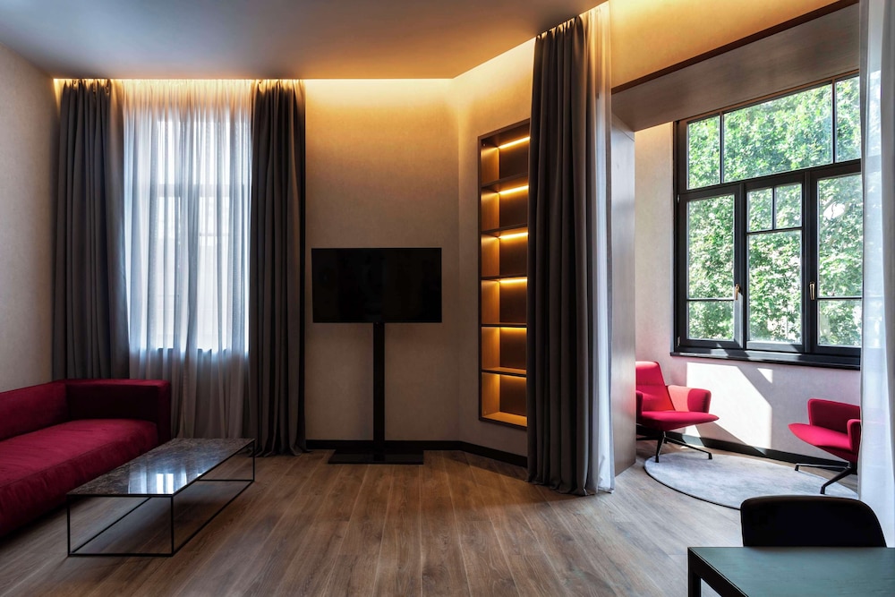 radisson red tbilisi