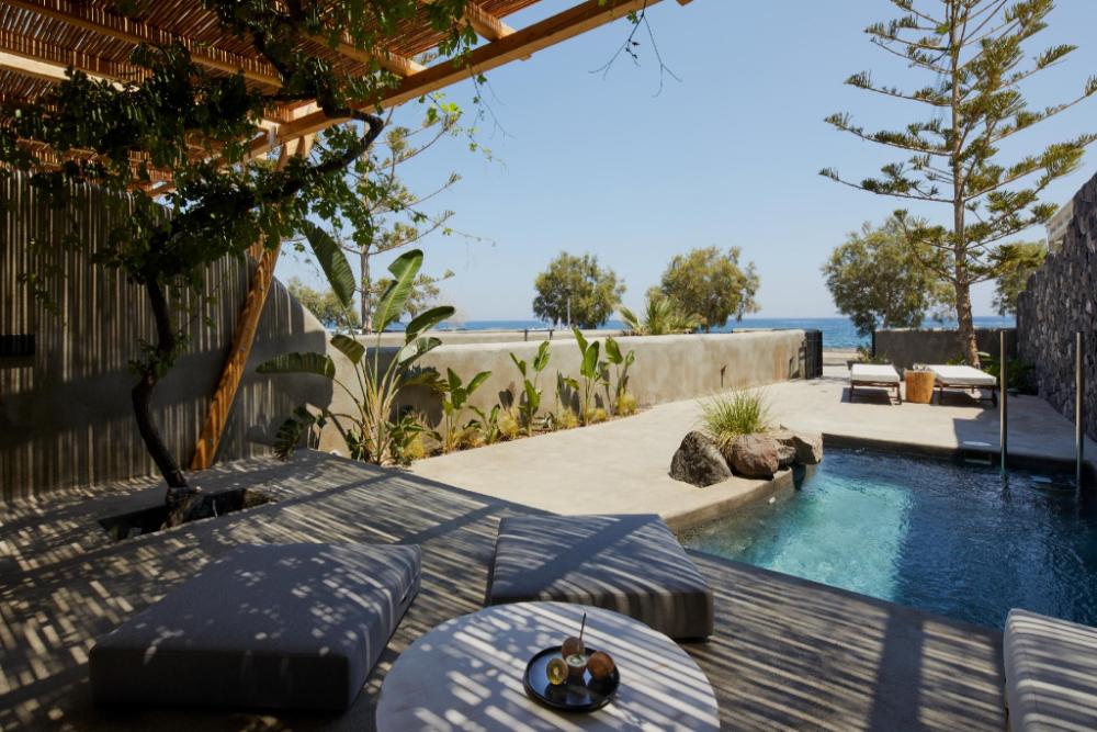 oscar beachfront suites