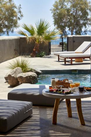 oscar beachfront suites