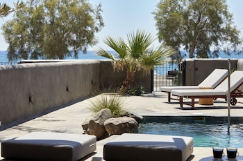 oscar beachfront suites
