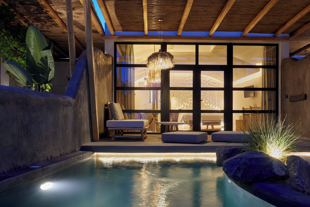 oscar beachfront suites