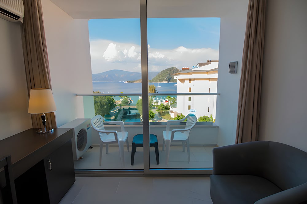 supreme beach adults only