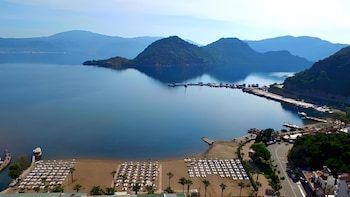 supreme beach adults only