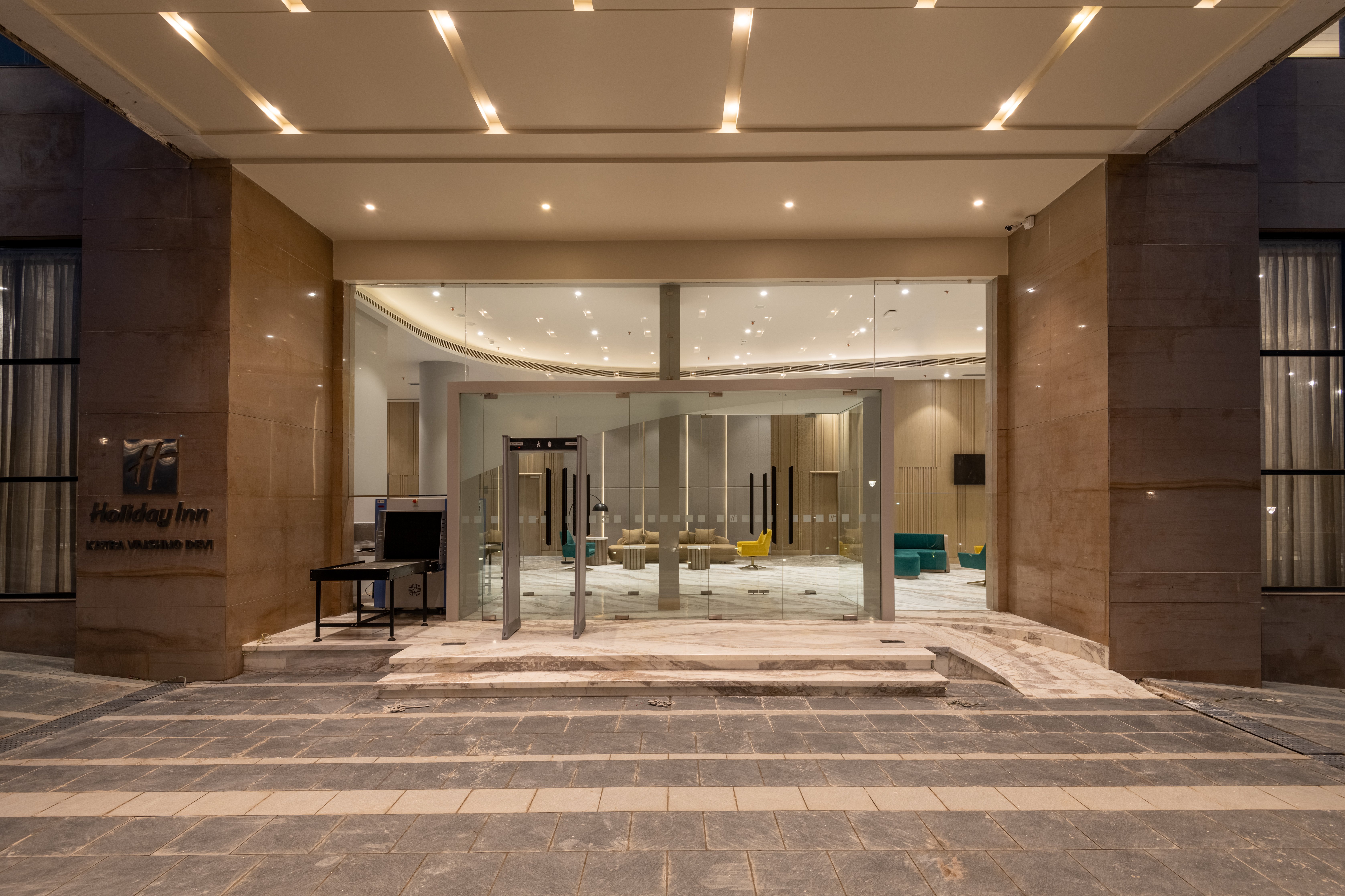 holiday inn katra vaishno devi by ihg