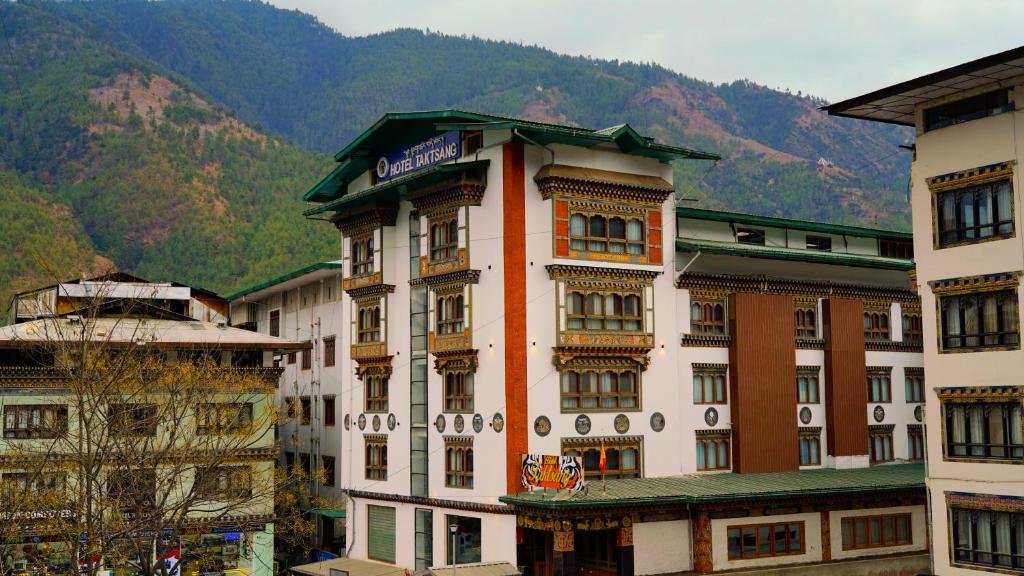 hotel taktsang