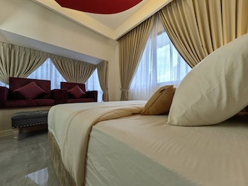 attic home melaka imperio residence