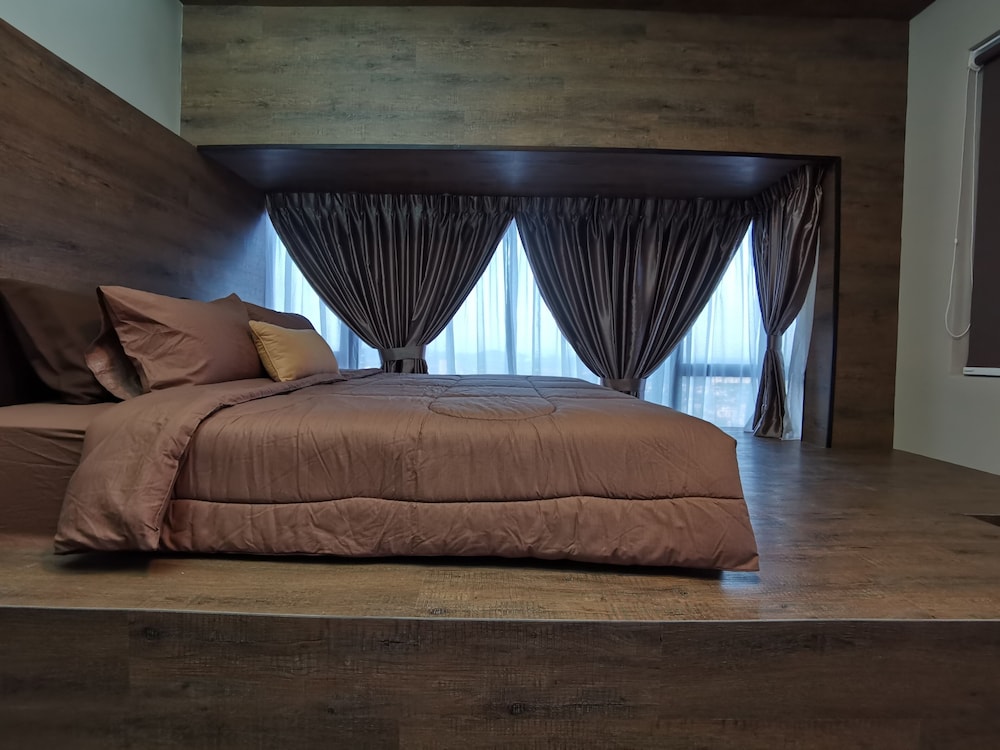 attic home melaka imperio residence