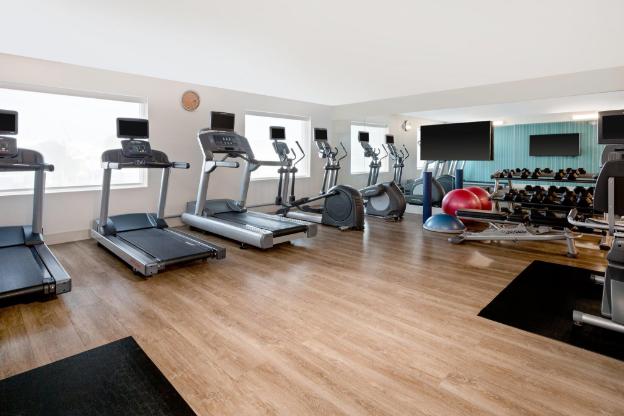 holiday inn express ft lauderdale cruise airport by ihg