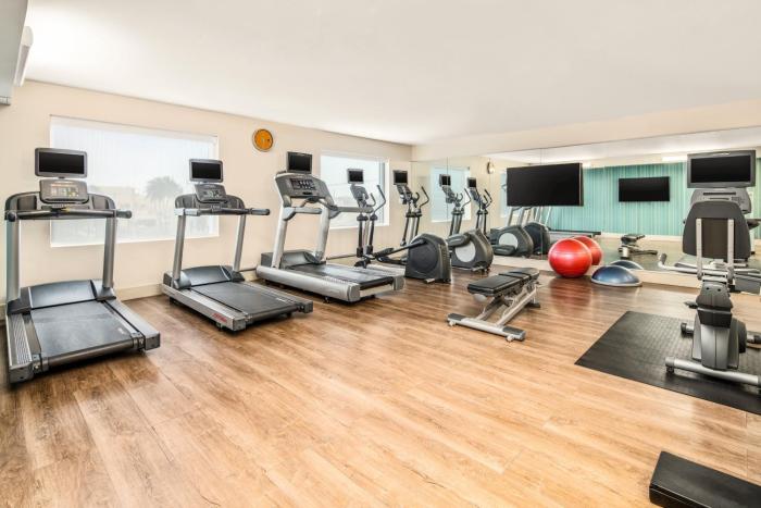 holiday inn express ft lauderdale cruise airport by ihg