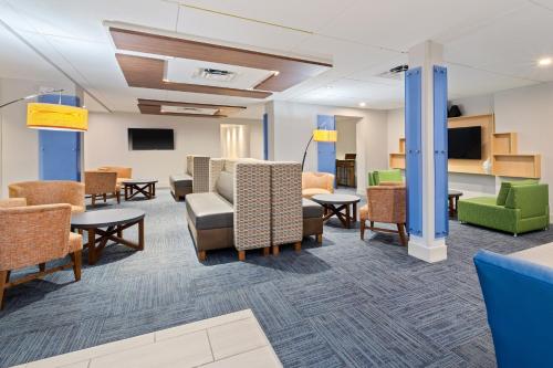 holiday inn express ft lauderdale cruise airport by ihg