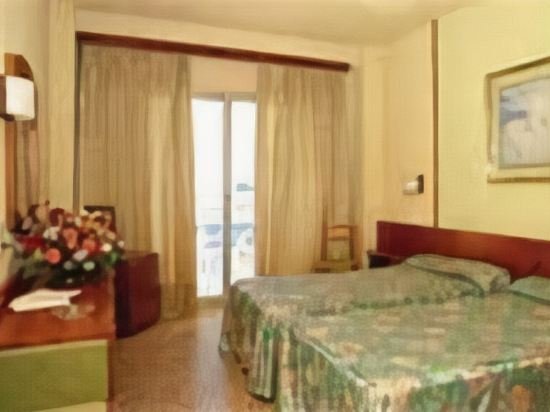 barcelo benidorm beach adults recommended