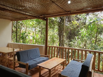 buhoma gorilla camp