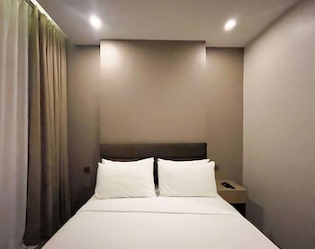 uphill hotel baguio