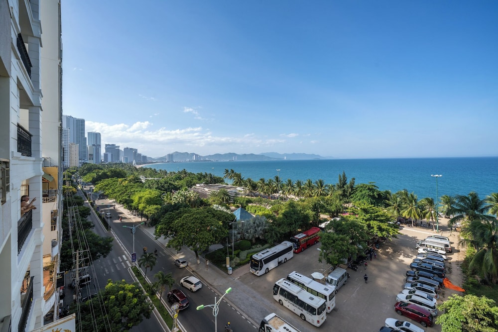 nami nha trang hotel