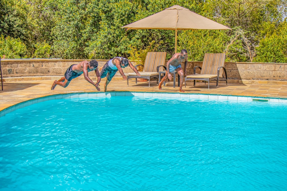 mount kenya wildlife estate at ol pejeta
