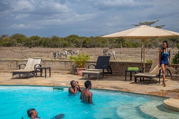 mount kenya wildlife estate at ol pejeta