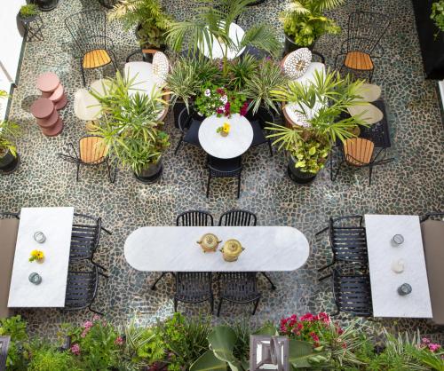 rephael house boutique hotel