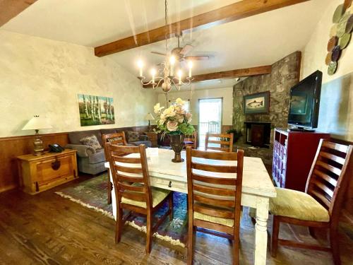 c8 two bedroom two bath log sided lake view luxury cottage with hot tub by redawning