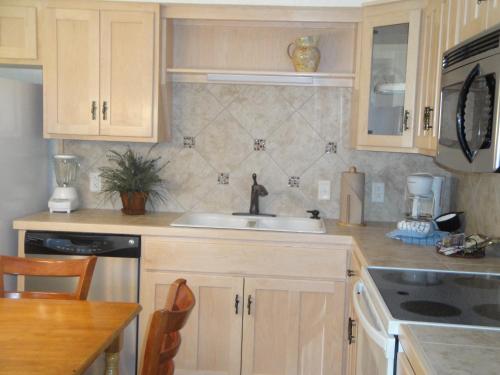 mountain harbor two bedroom lodge cottage by redawning