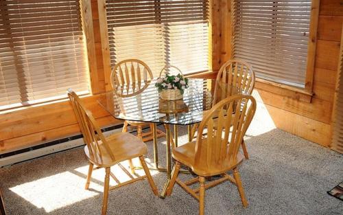 Seven Springs Swiss Mountain 3 Bedroom Standard Condo, Sleeps 8! 3 Condo By Redawning,Middlecreek Township>>Champion,3 star