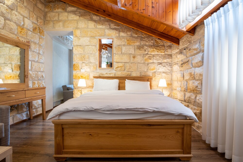 via maria boutique suites