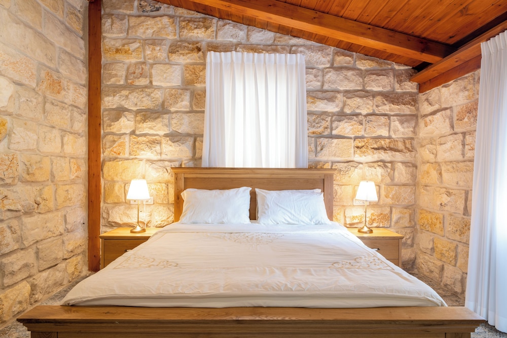 via maria boutique suites