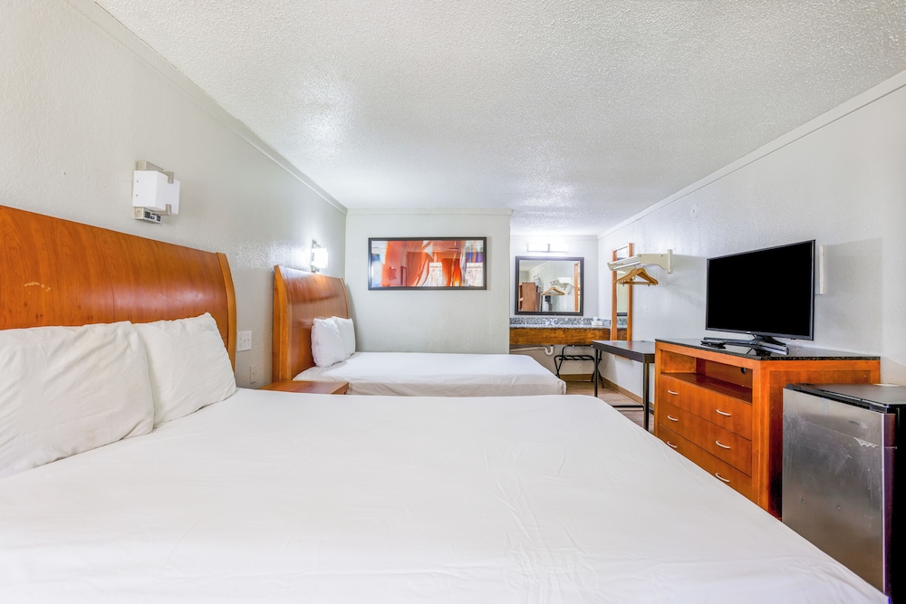 cozy garden inn