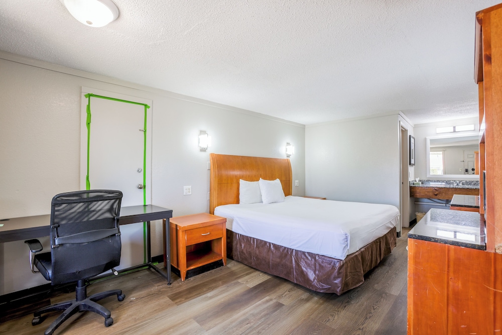 cozy garden inn