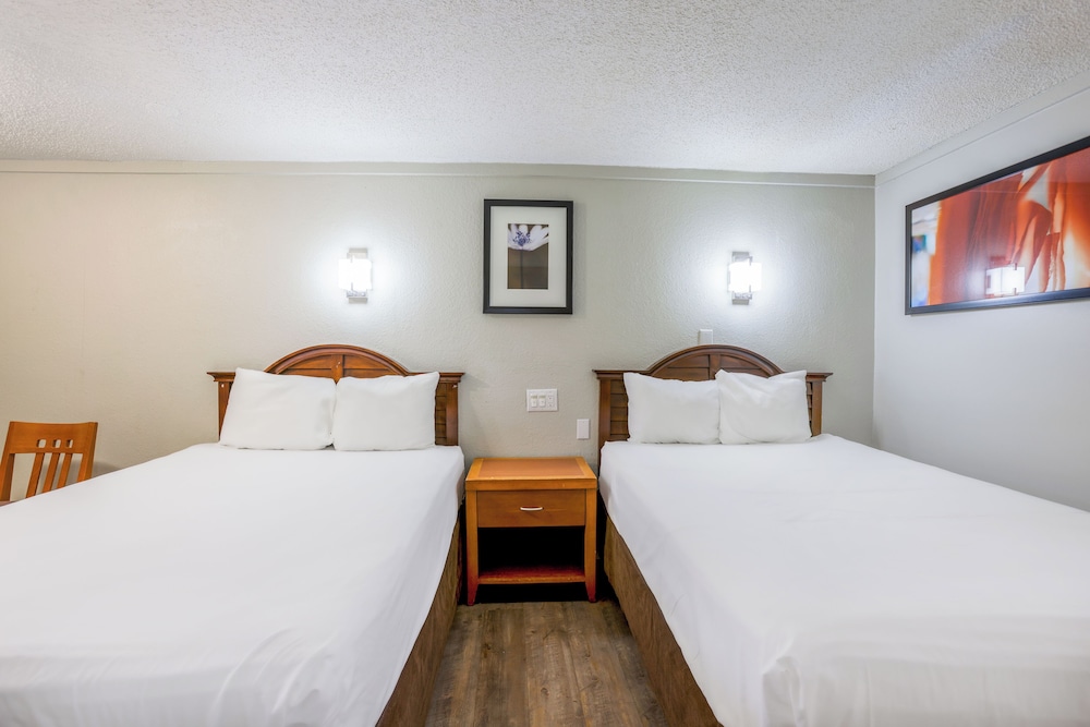 cozy garden inn
