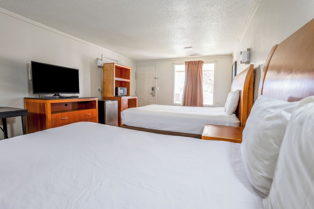 cozy garden inn