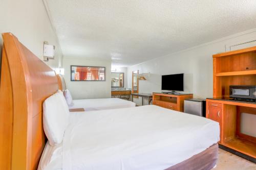 cozy garden inn