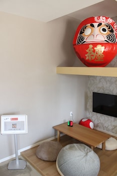 matoi hostel and bar