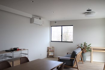 matoi hostel and bar