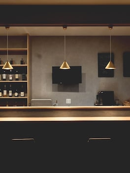 matoi hostel and bar