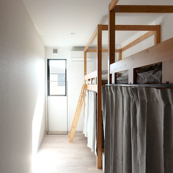 matoi hostel and bar