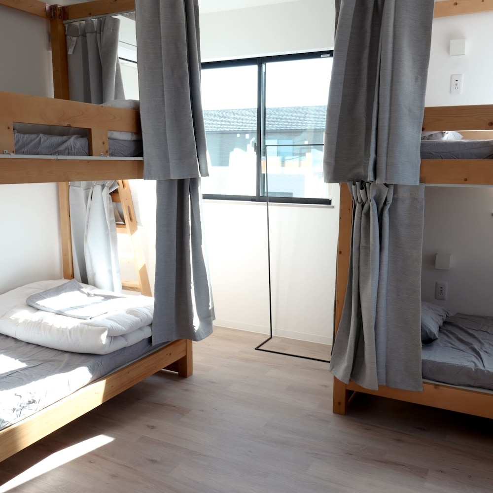 matoi hostel and bar