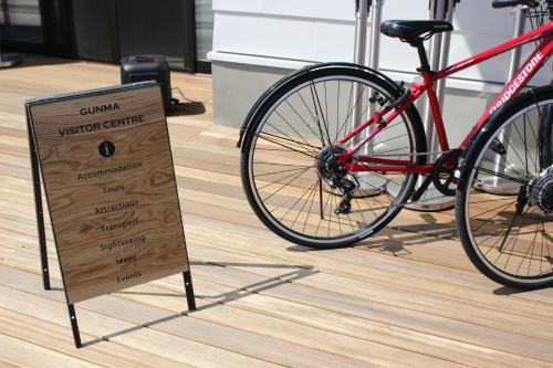 matoi hostel and bar