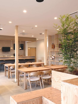 matoi hostel and bar