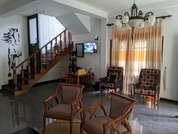 serendip villa holiday home