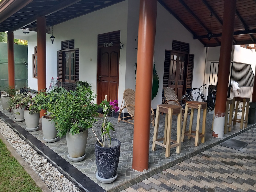 serendip villa holiday home