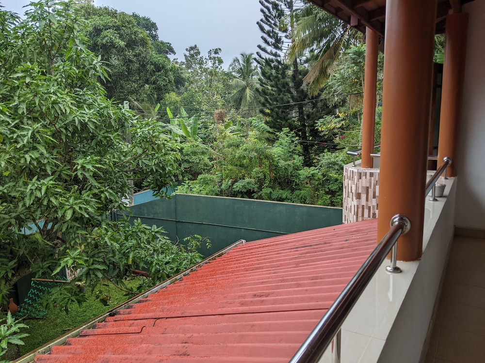 serendip villa holiday home