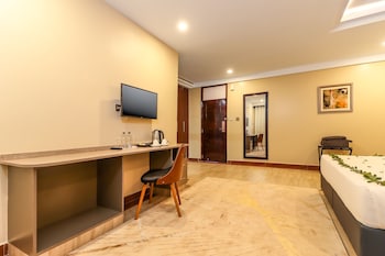 dallas premiere hotel