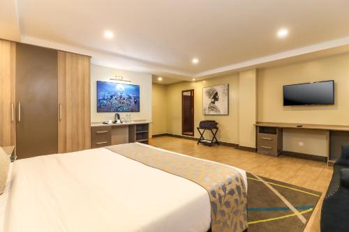 dallas premiere hotel