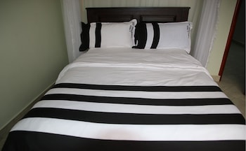 nl josephines apartments