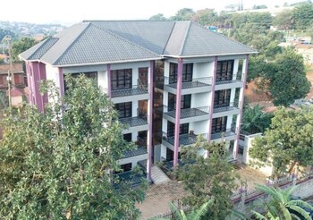 nl josephines apartments