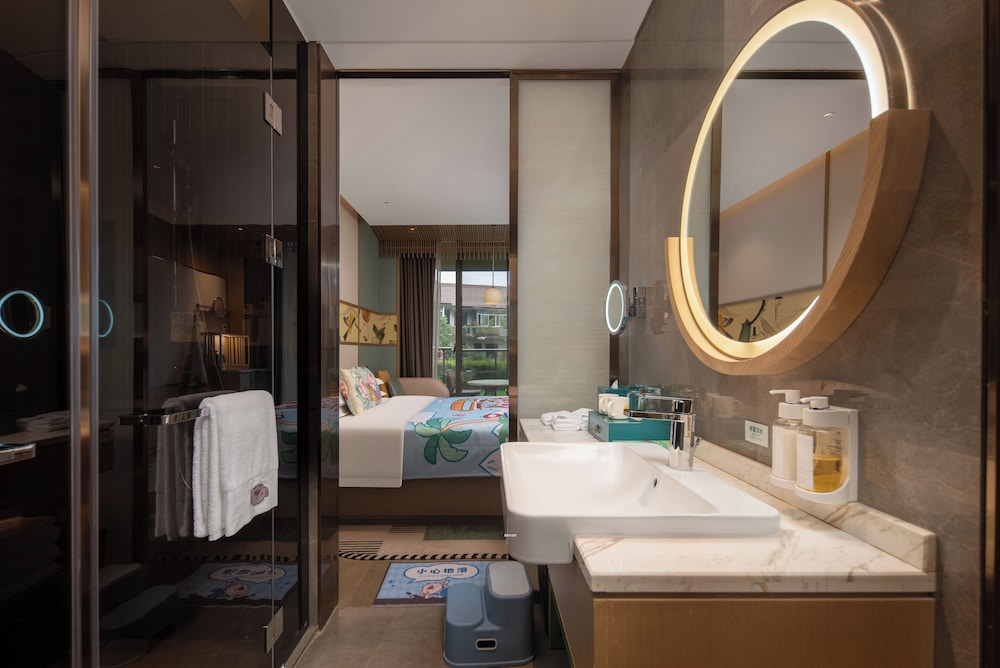 holiday inn deqing xinshi ancient town an ihg hotel