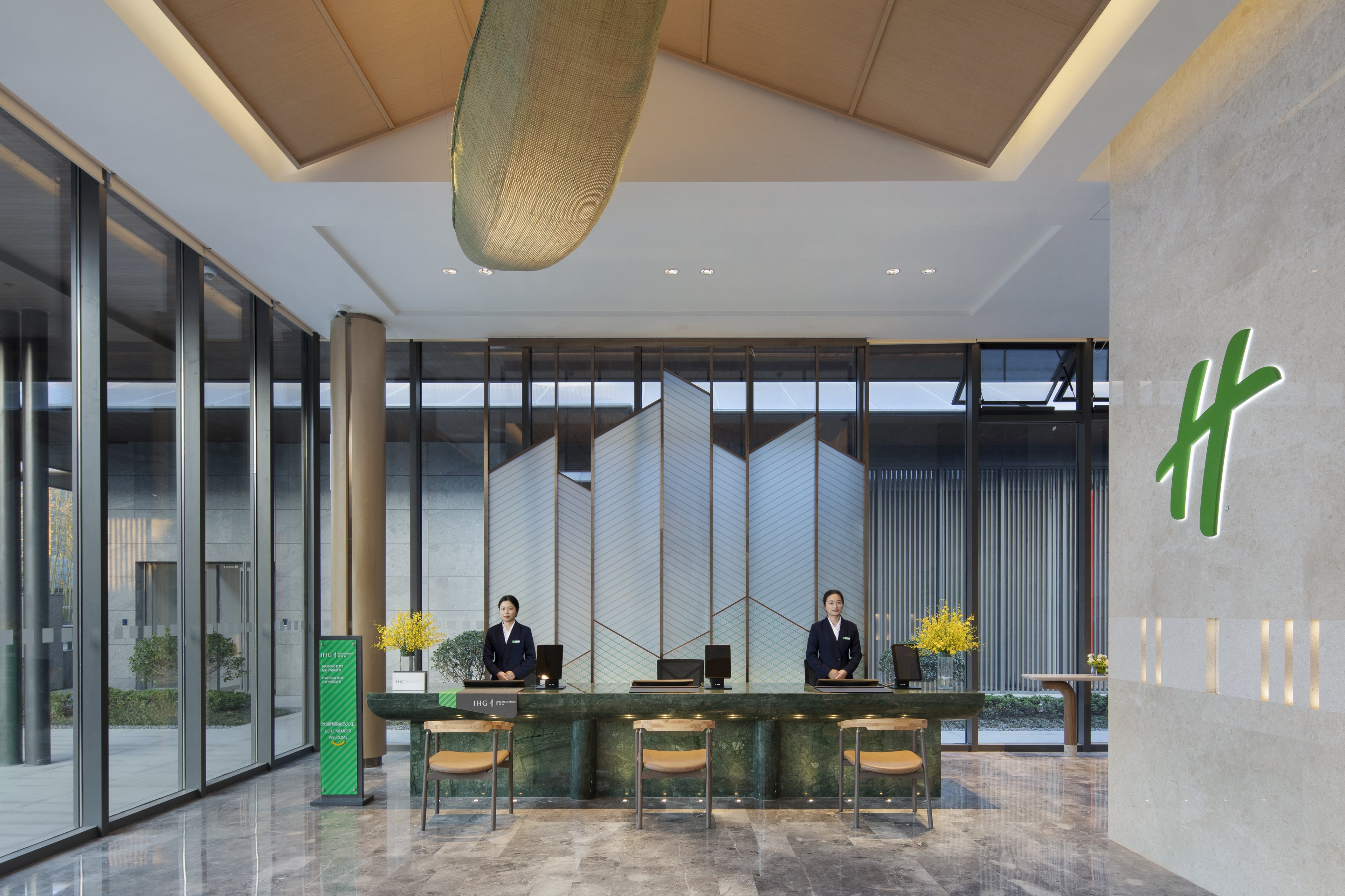 holiday inn deqing xinshi ancient town an ihg hotel