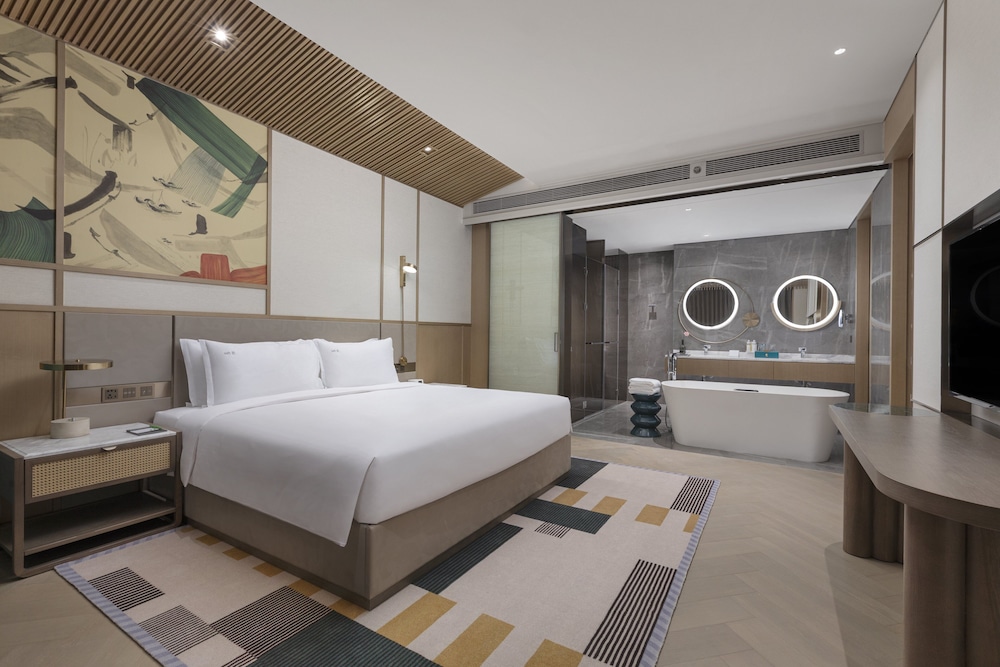 holiday inn deqing xinshi ancient town an ihg hotel