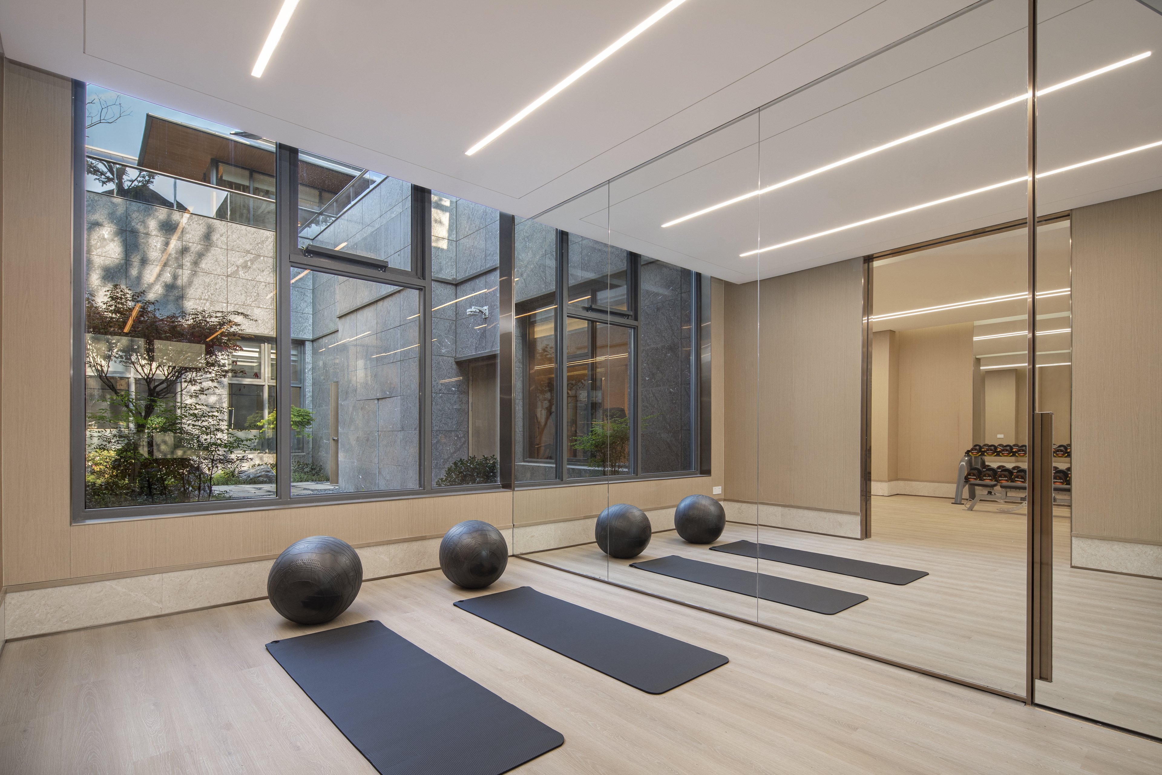 holiday inn deqing xinshi ancient town an ihg hotel
